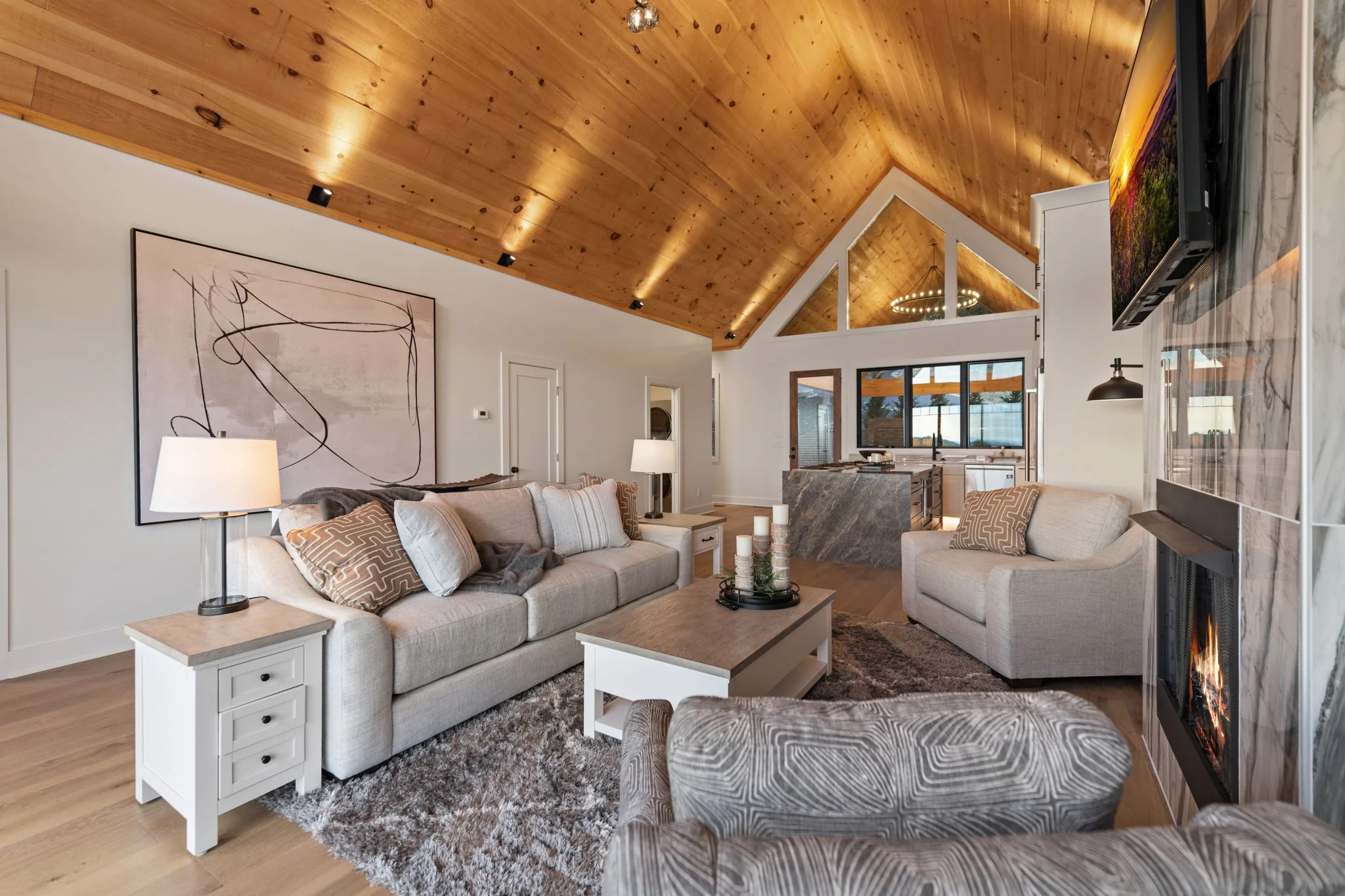 Great room with mountain views through the deck doors, View Finder I