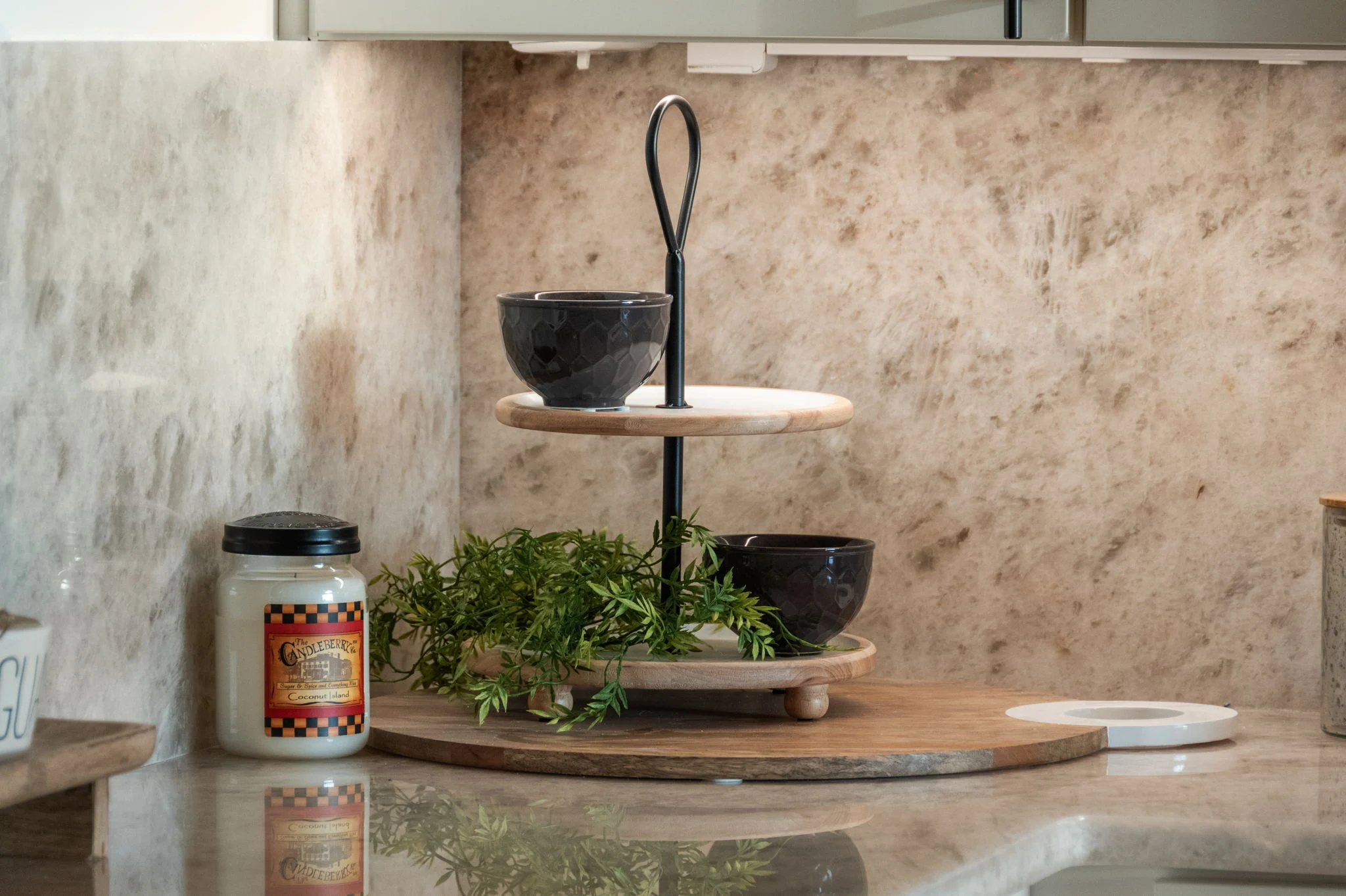 Kitchen counter detail, View Finder I