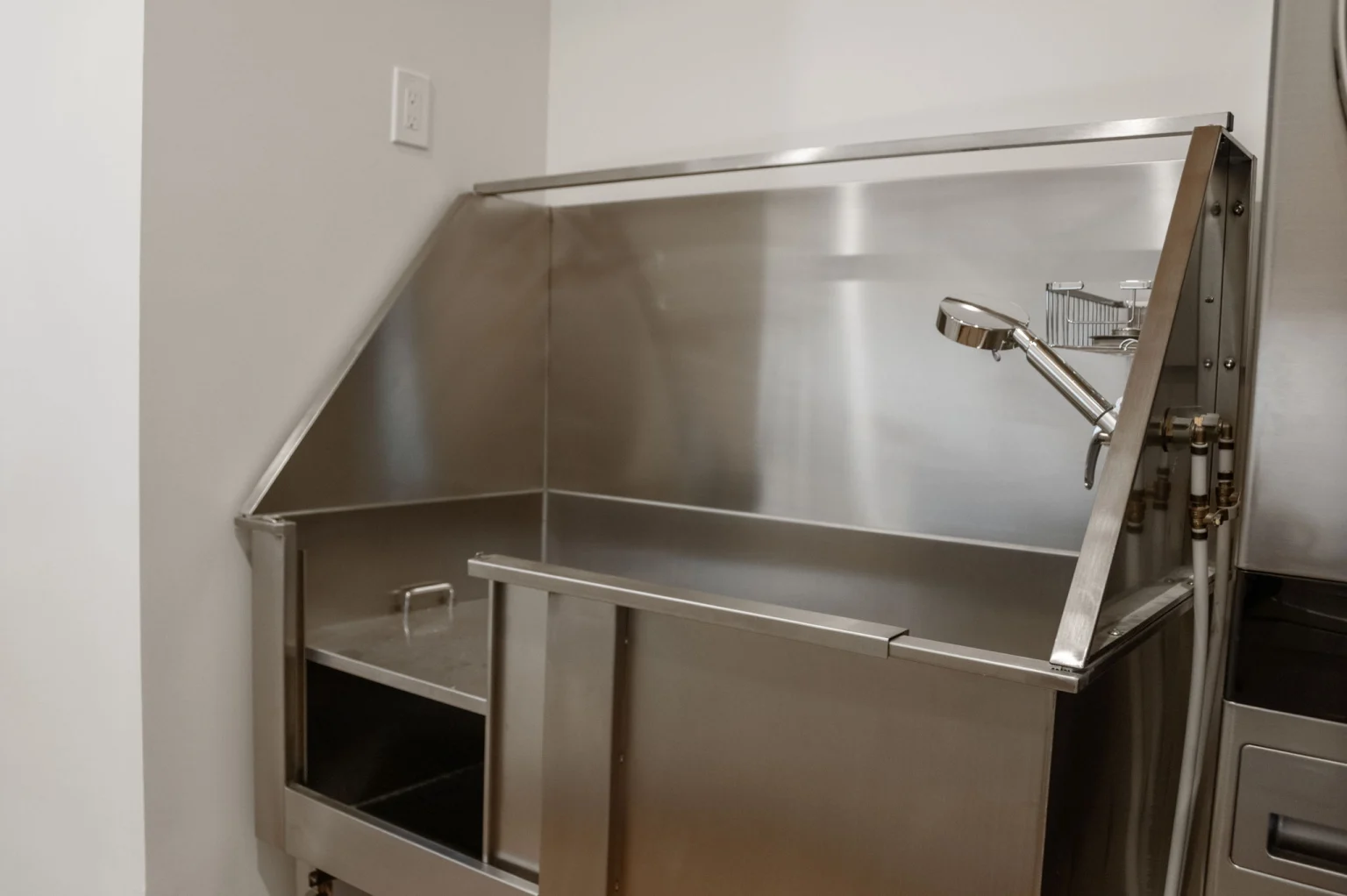 Dog wash station in the laundry room, View Finder I