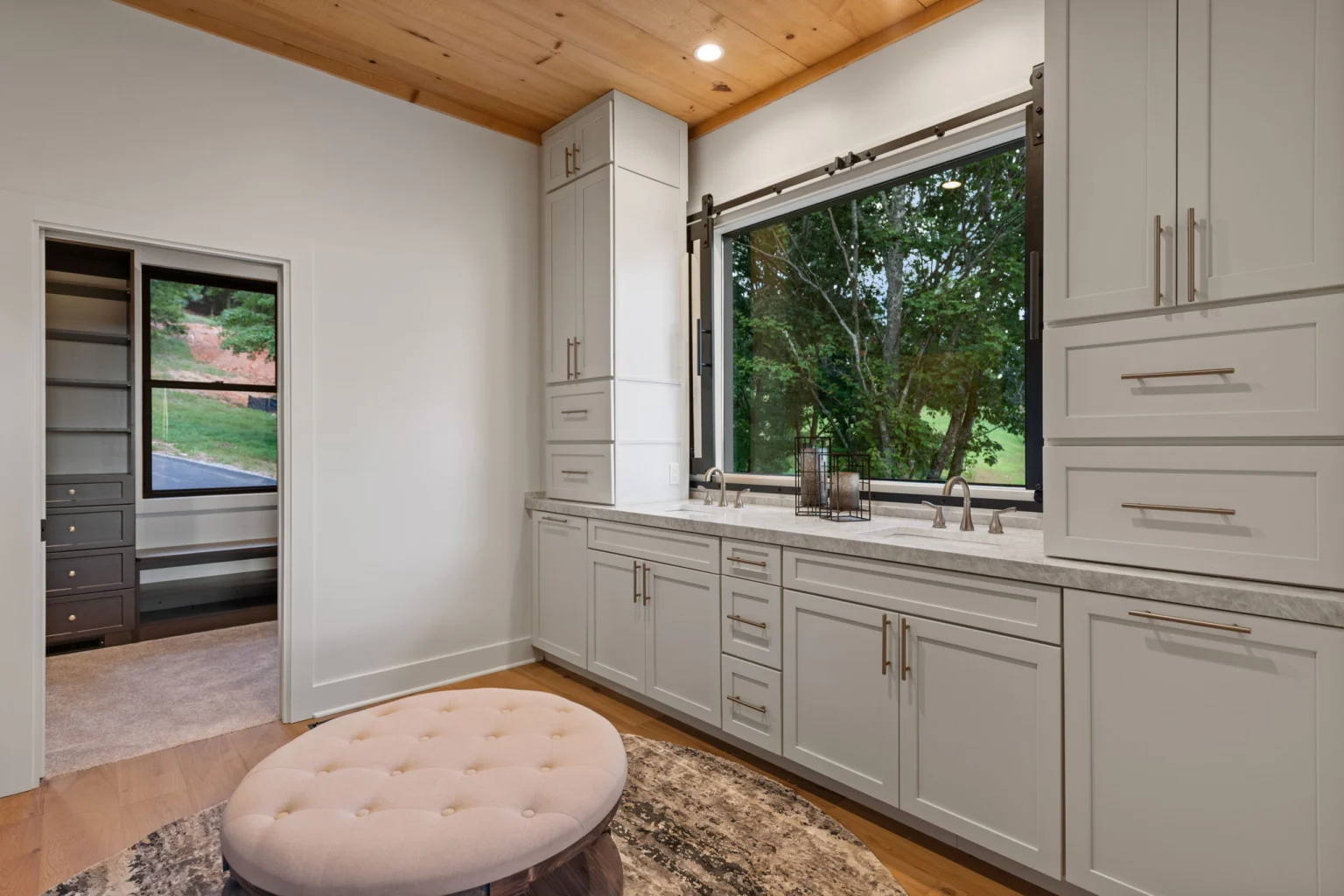 Primary bathroom double vanity, View Finder I