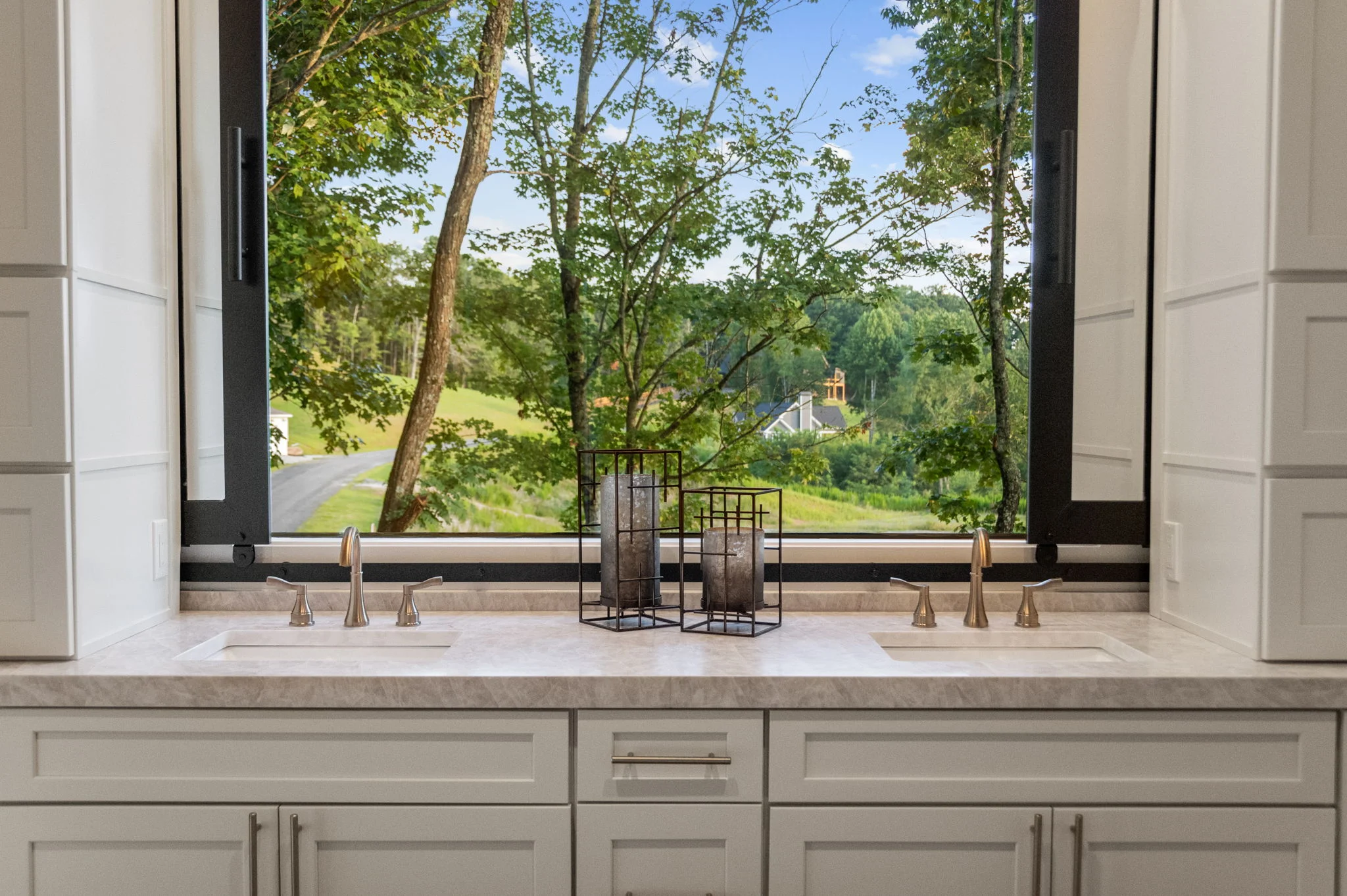 Primary bathroom double vanity, View Finder I