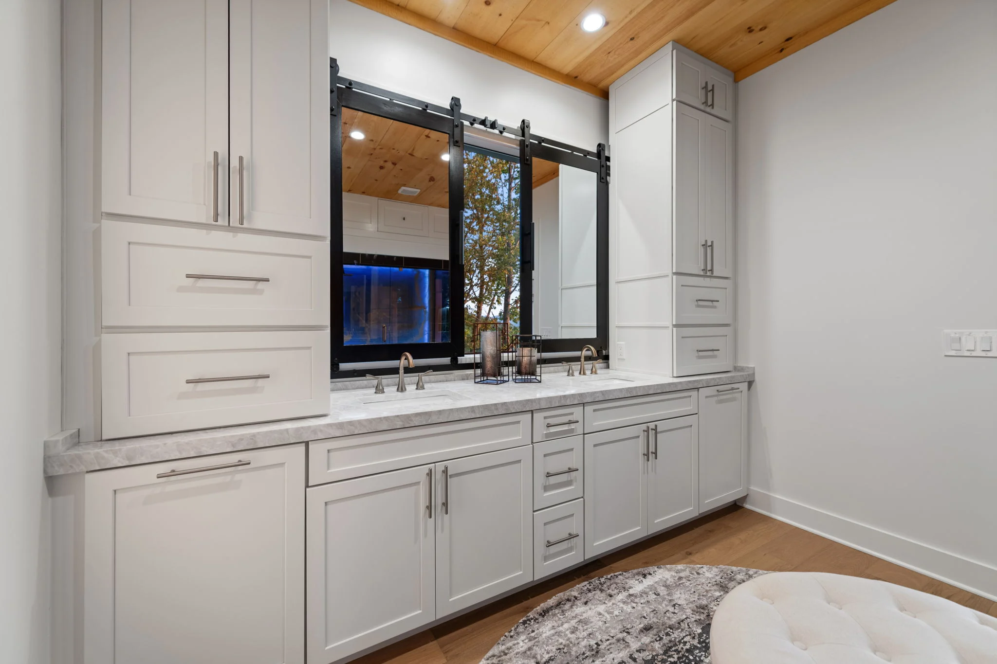 Primary bathroom double vanity, View Finder I