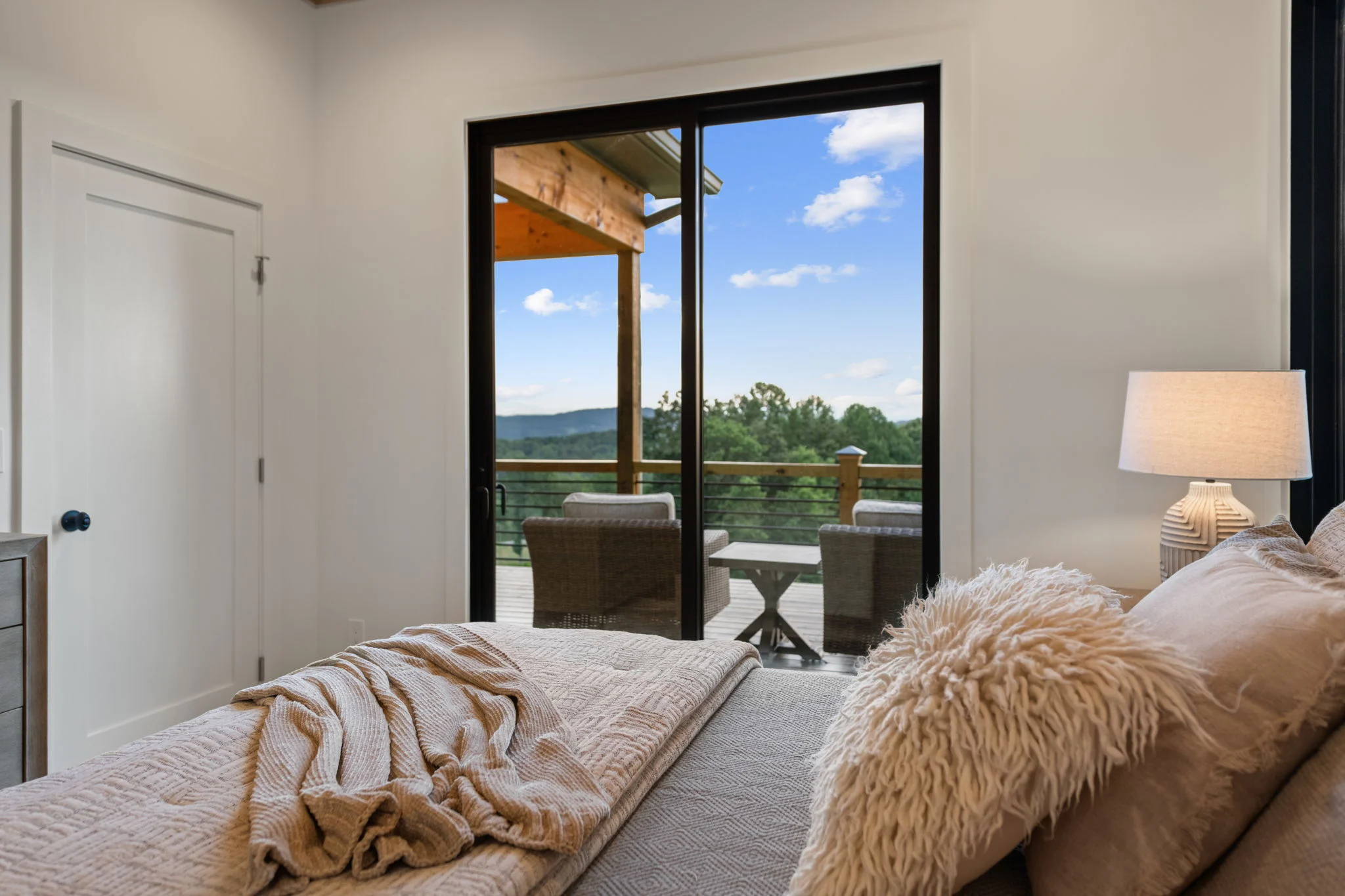 Main-level queen bedroom, View Finder I