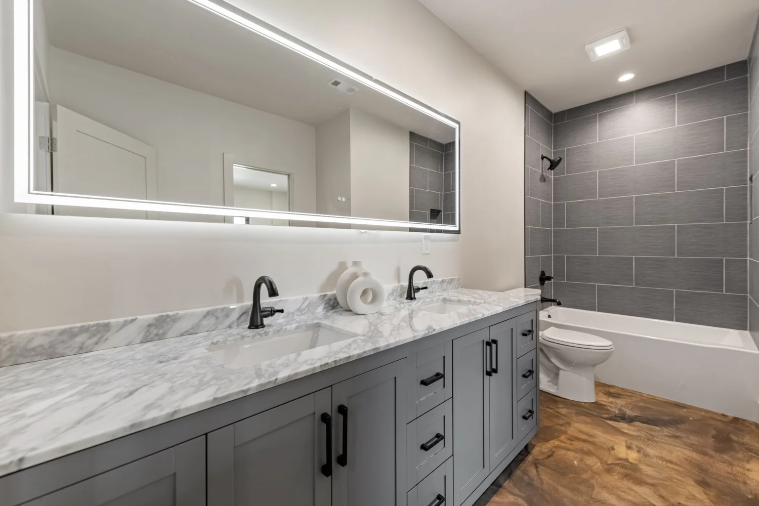 Terrace-level bathroom with a double vanity, View Finder I
