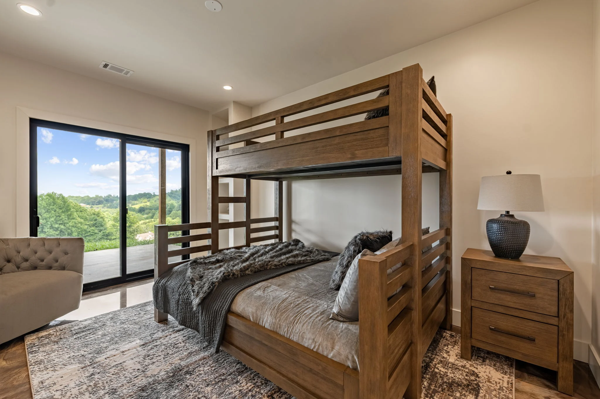 Second bunk room, View Finder I