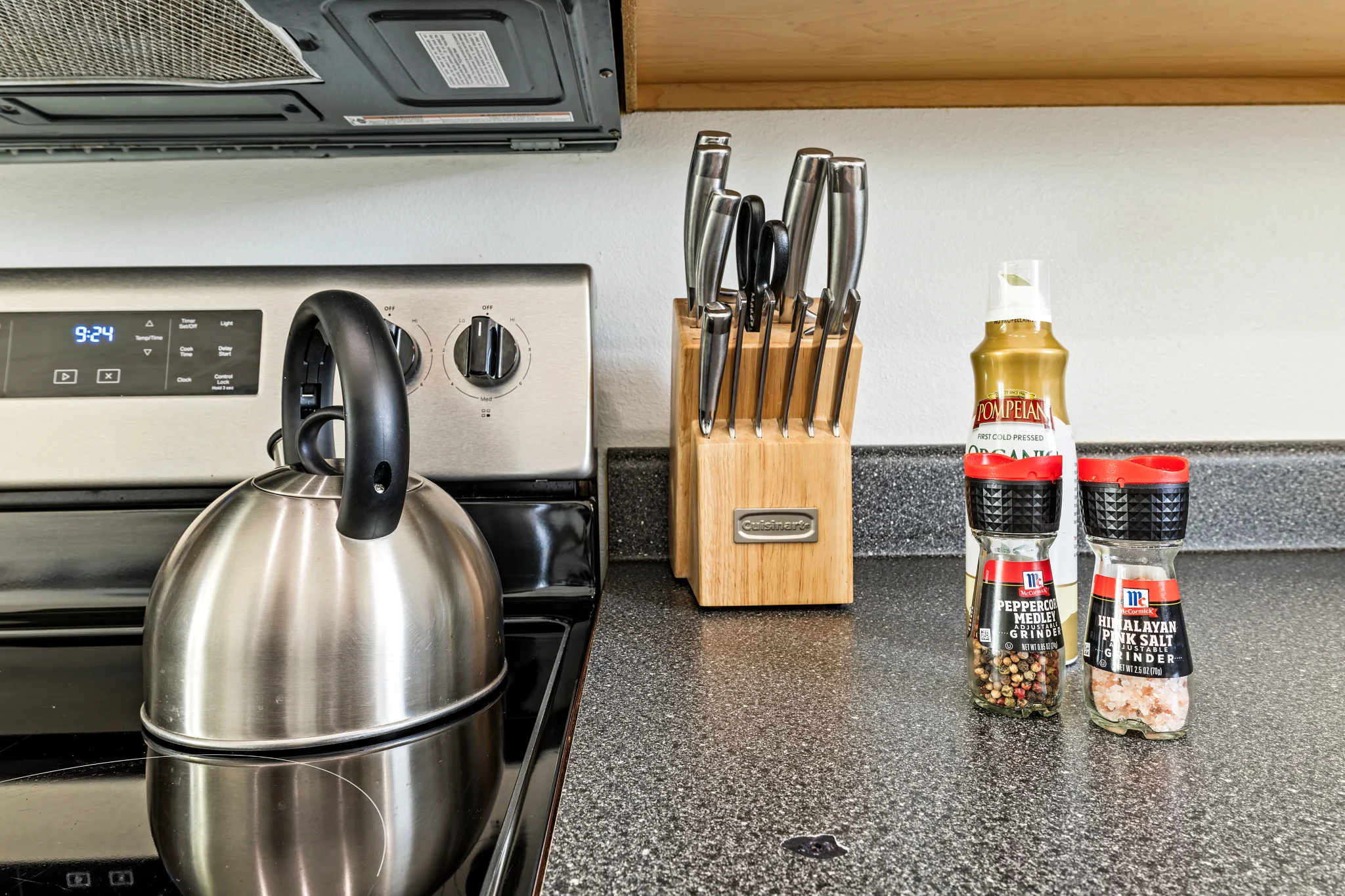 Kitchen range with kettle and knife block, Sands of Time