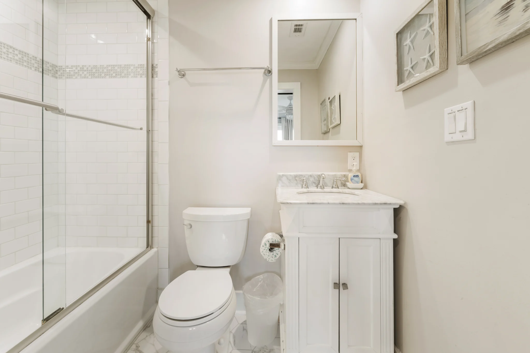 Bathroom with tub and shower, SouthWind East